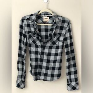 Aritzia TNA plaid shirt